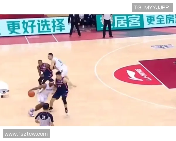 深入分析北京篮球队边路渗透战术的特点与应用策略