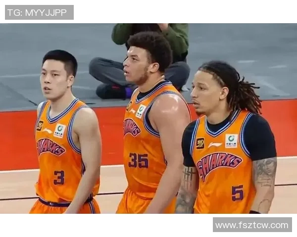 上海篮球队个人能力引发热议球迷对球员表现的不同看法分析
