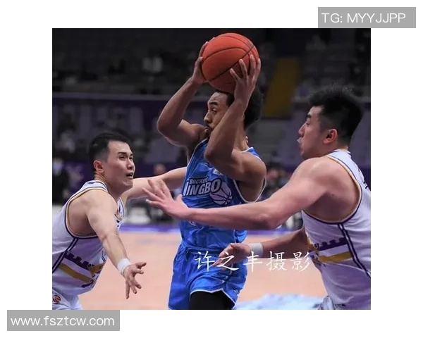 北控与山西激战正酣比分悬念迭起引人关注